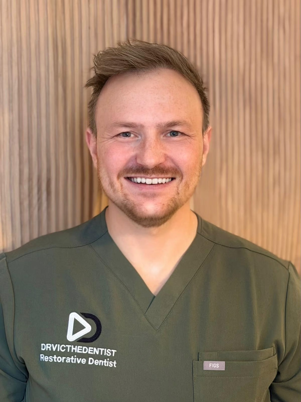 Dr Wiktor Pietraszewski, Dentist
